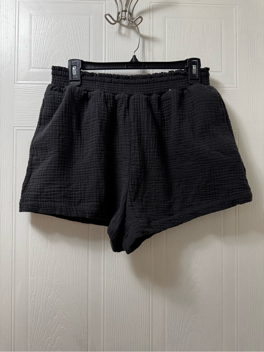 Billabong Black Textured Elastic-Waist Athletic Shorts